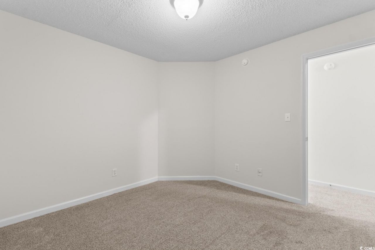 1095 West Plantation Dr. Photo 25