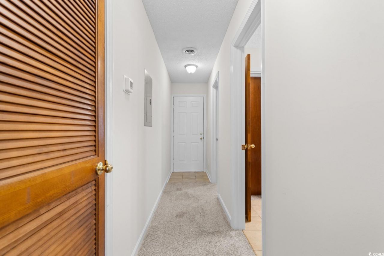 1095 West Plantation Dr. Photo 6