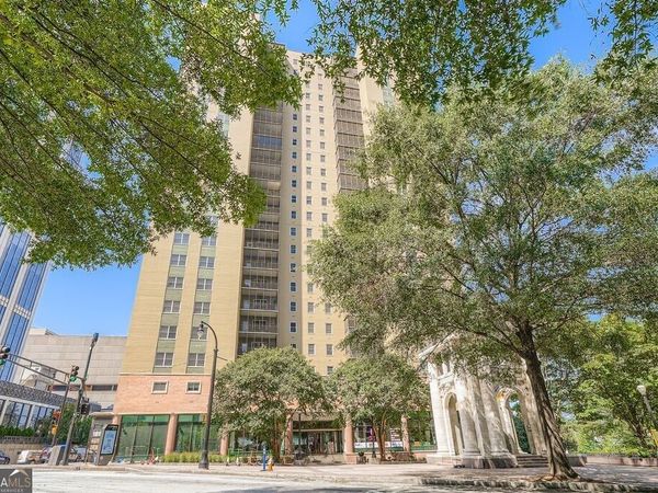 300 Peachtree Street NE, Unit 11I, Atlanta, GA 30308