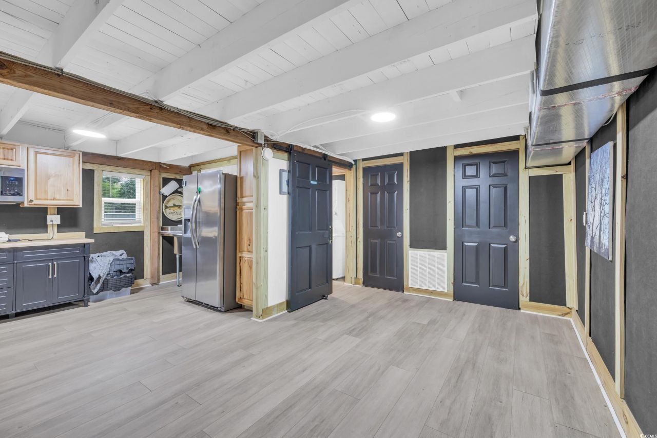 2250 Iris St. Photo 15