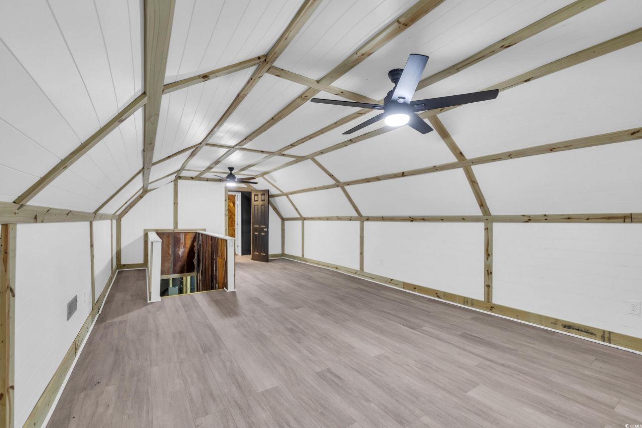 2250 Iris St. Photo 18