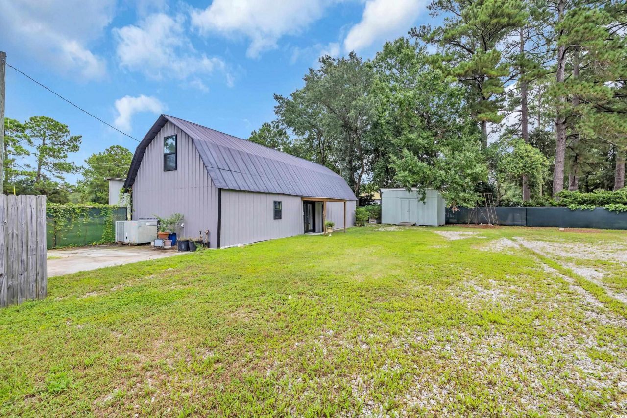 2250 Iris St. Photo 22