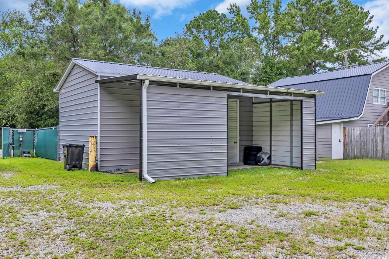 2250 Iris St. Photo 23