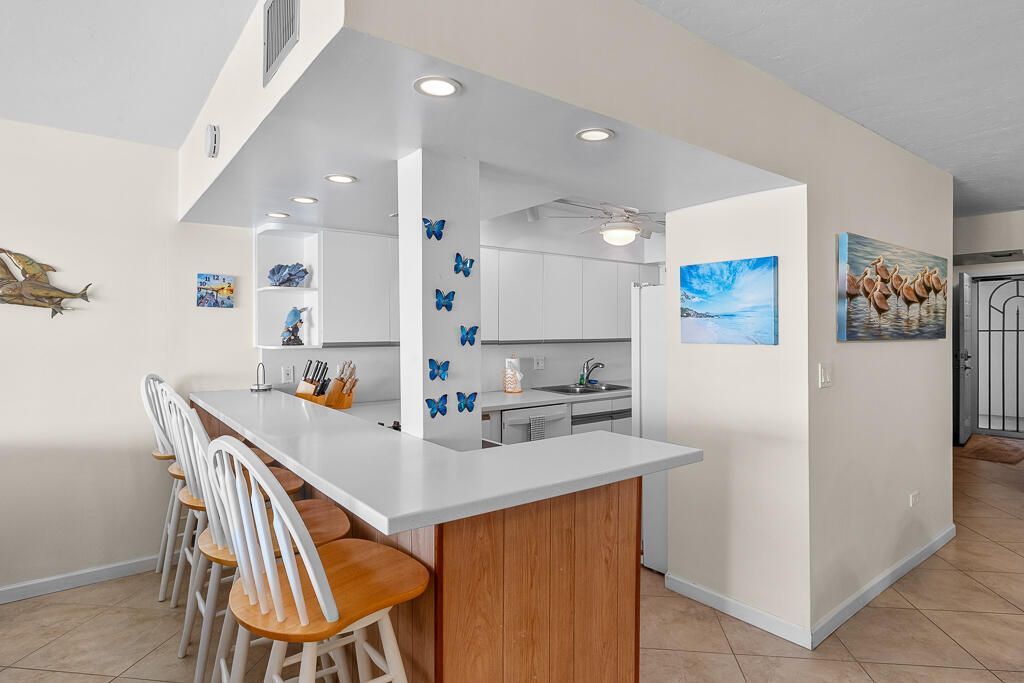 1133 W Ocean Drive, Unit 13, Key Colony, FL 33051 Photo