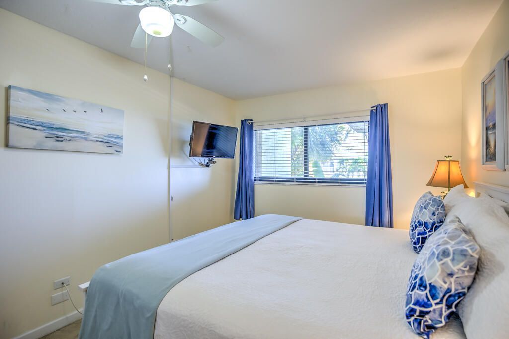 1133 W Ocean Drive, Unit 13, Key Colony, FL 33051 Photo