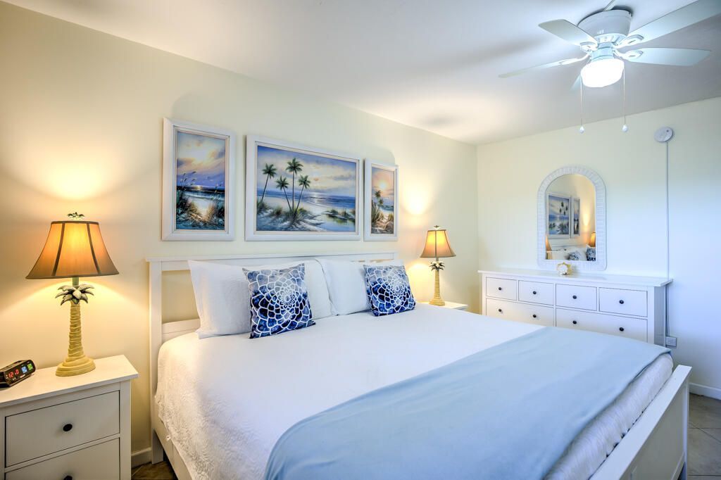 1133 W Ocean Drive, Unit 13, Key Colony, FL 33051 Photo