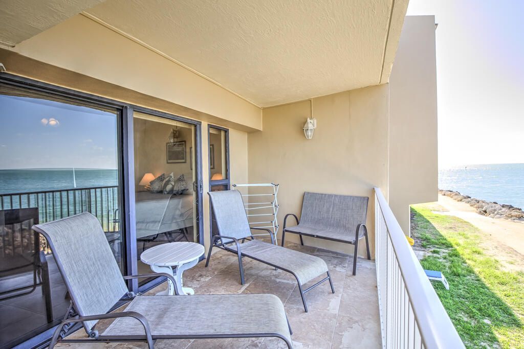 1133 W Ocean Drive, Unit 13, Key Colony, FL 33051 Photo