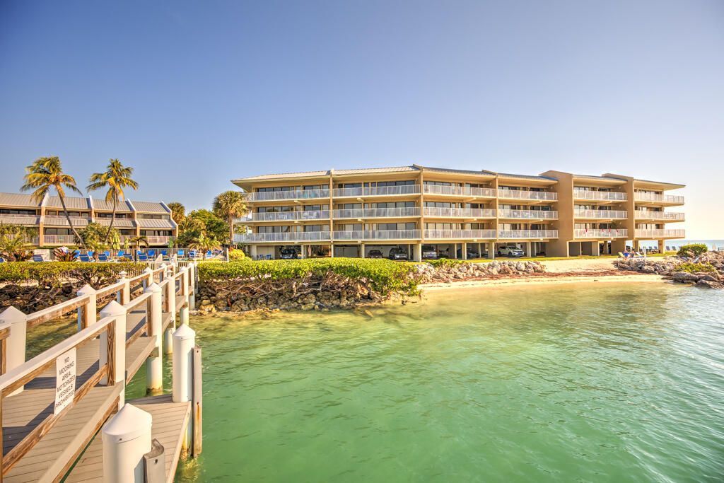 1133 W Ocean Drive, Unit 13, Key Colony, FL 33051 Photo