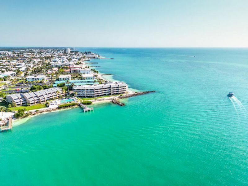 1133 W Ocean Drive, Unit 13, Key Colony, FL 33051 Photo