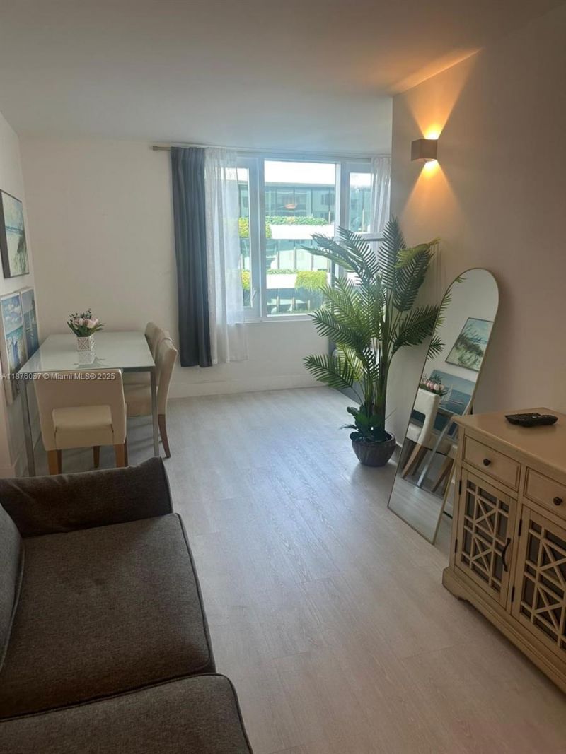 2301 Collins Ave, Unit 632, Miami Beach, FL 33139 Photo