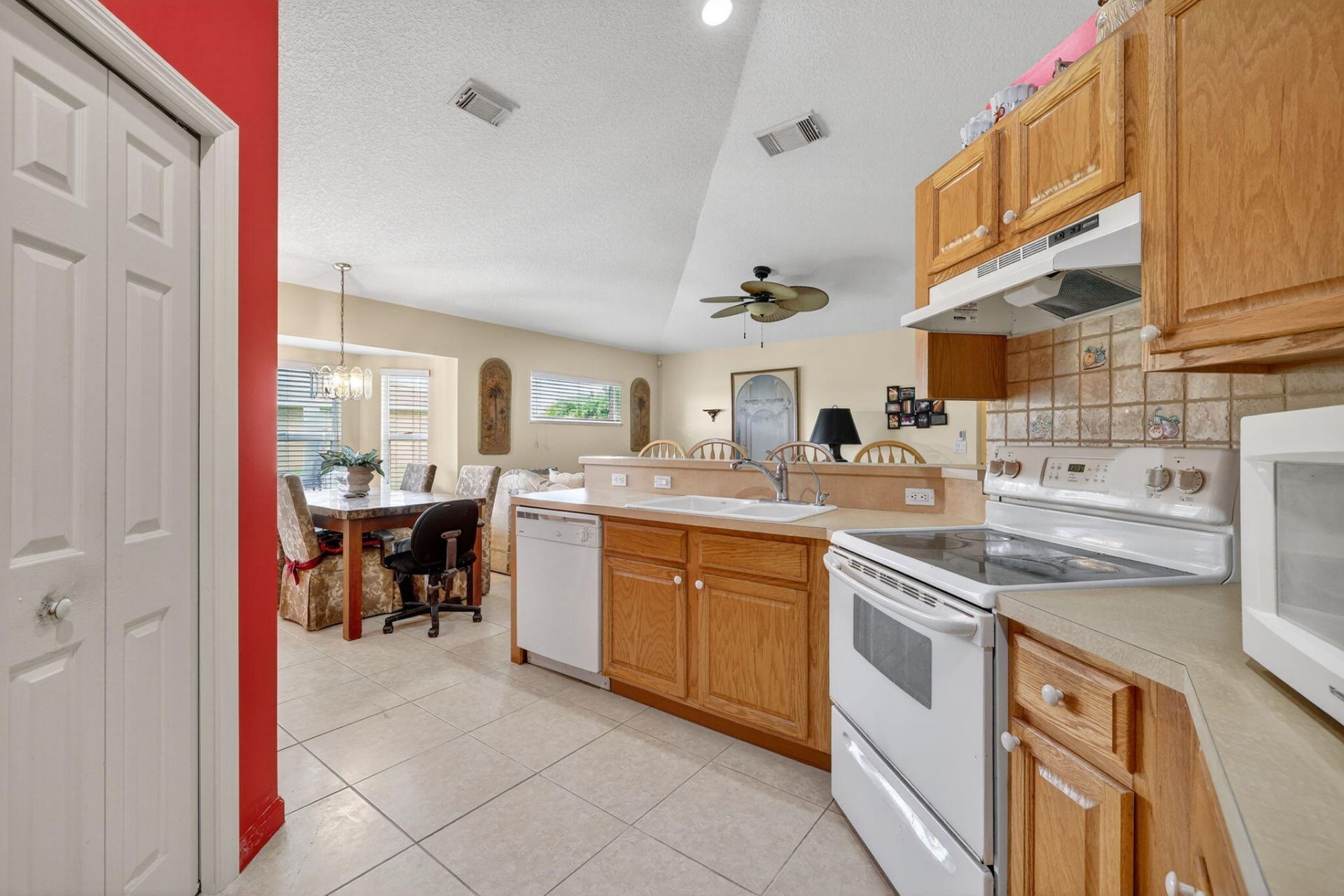 152 SW Hawthorne Circle, Port Saint Lucie, FL 34953 Photo