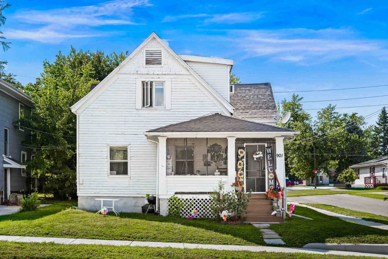 901 S Lee Street, Bloomington, IL 61701 Main Photo