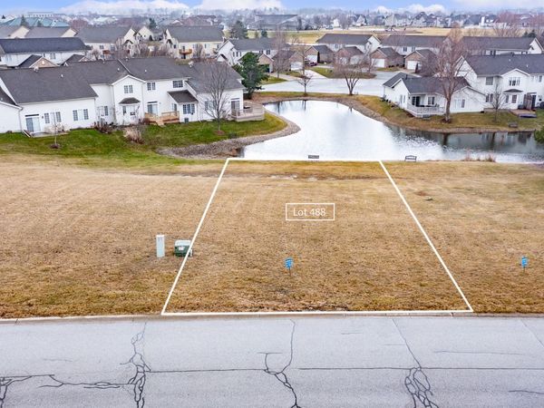 10460 Doubletree Drive S, Winfield, IN 46307