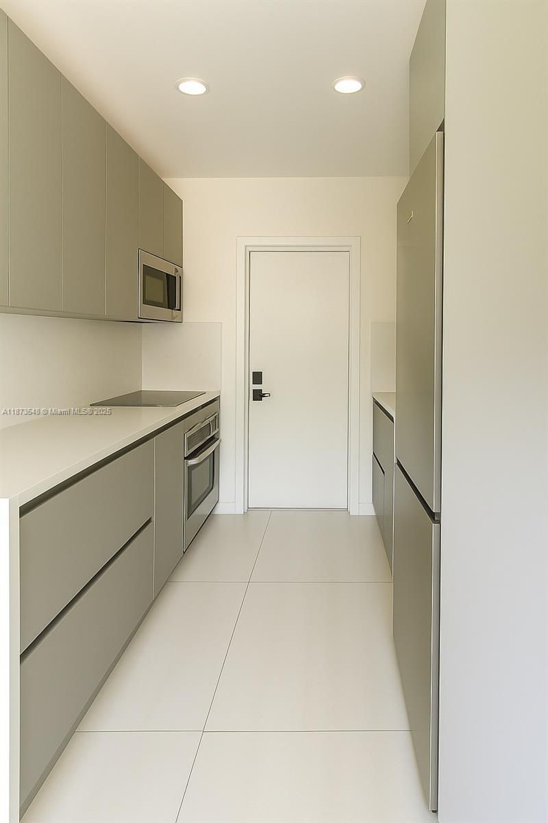 621 SW 33rd Avenue, Miami, FL 33135 Photo