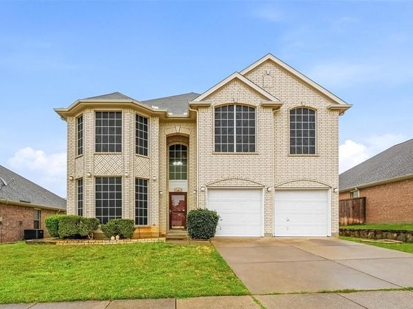 2216 Oak Park Drive, Bedford, TX 76021