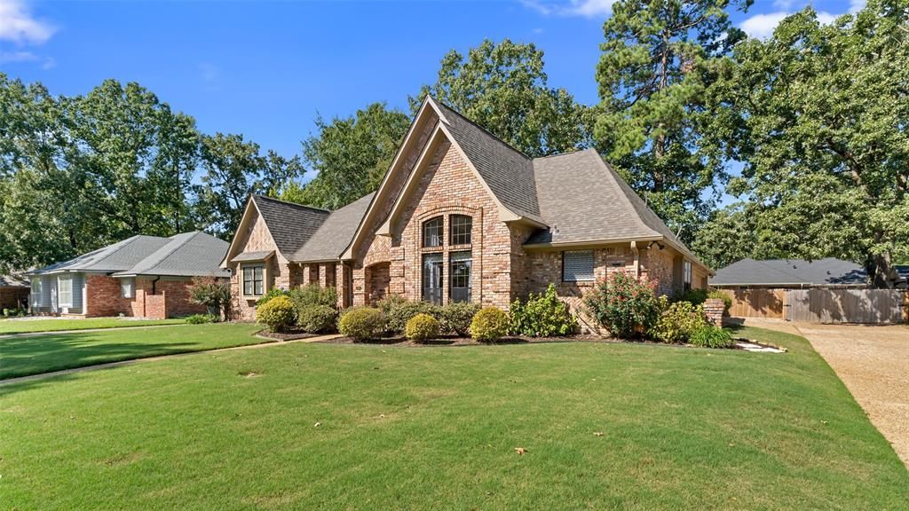 6005 Stoneridge Drive, Texarkana, TX 75503 Main Photo