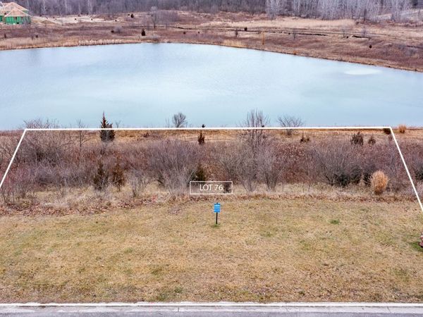 9330 Doubletree Drive S, Winfield, IN 46307