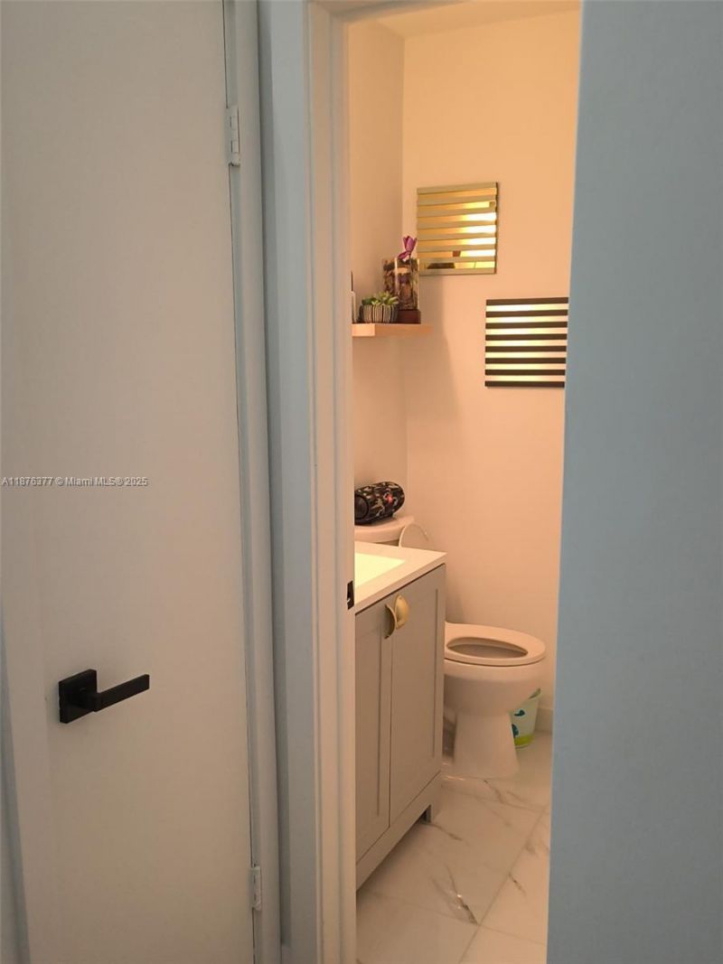 839 NW 13th Ave, Fort Lauderdale, FL 33311 Photo