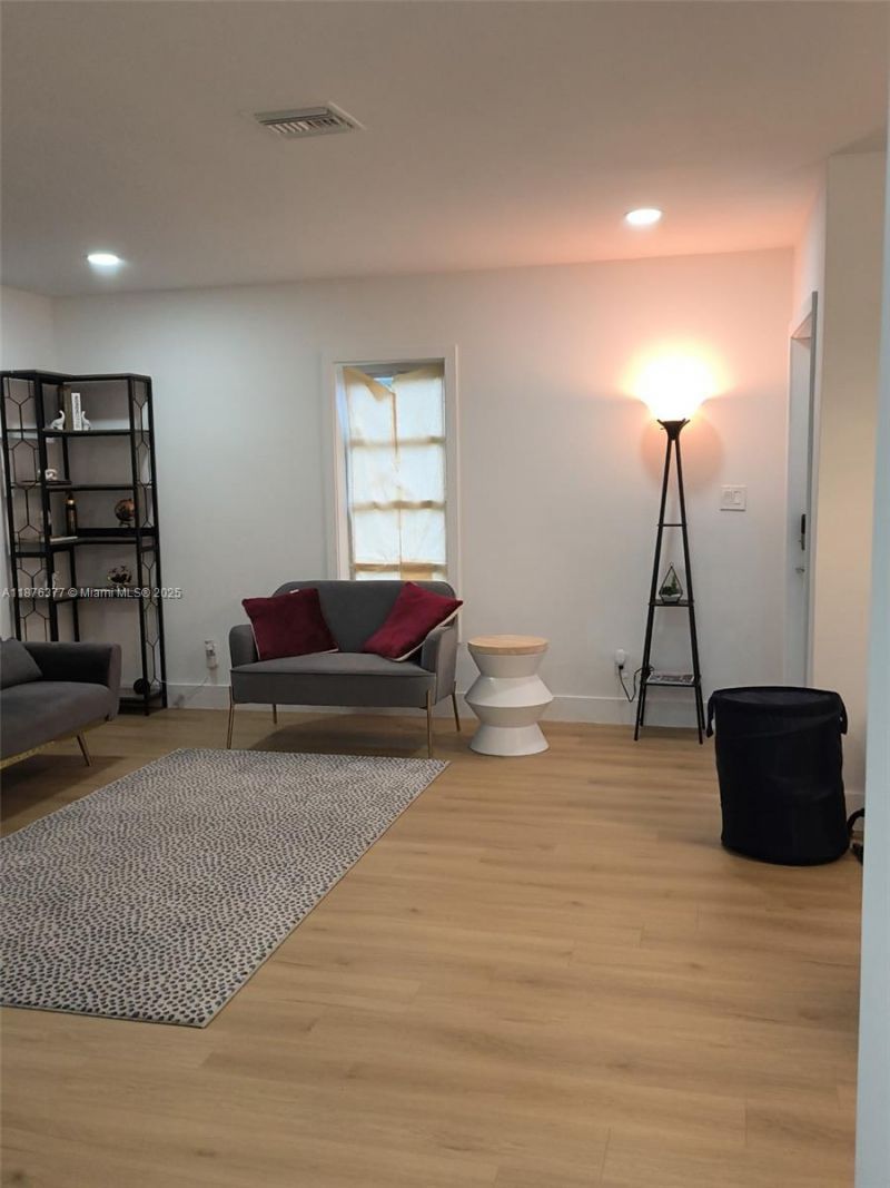 839 NW 13th Ave, Fort Lauderdale, FL 33311 Photo