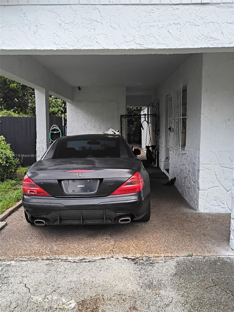 839 NW 13th Ave, Fort Lauderdale, FL 33311 Photo