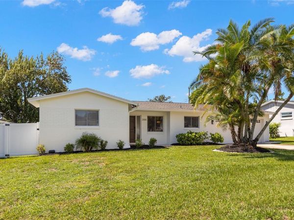 3488 SHADY BLUFFS DRIVE, LARGO, FL 33770