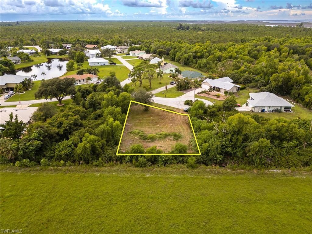 4491 Pine Hill Ct, Saint James City, FL 33956 Photo