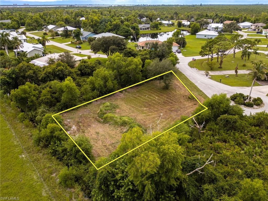 4491 Pine Hill Ct, Saint James City, FL 33956 Photo