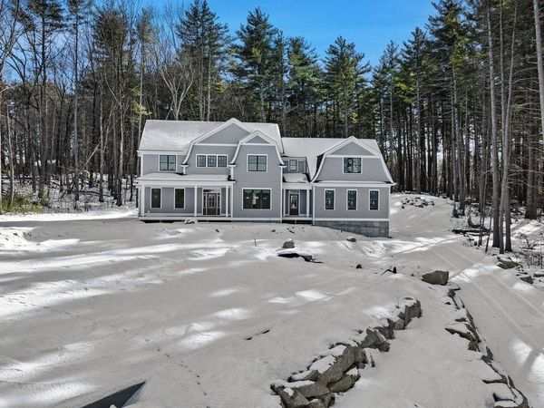 37 Lincoln Street, Hopkinton, MA 01748