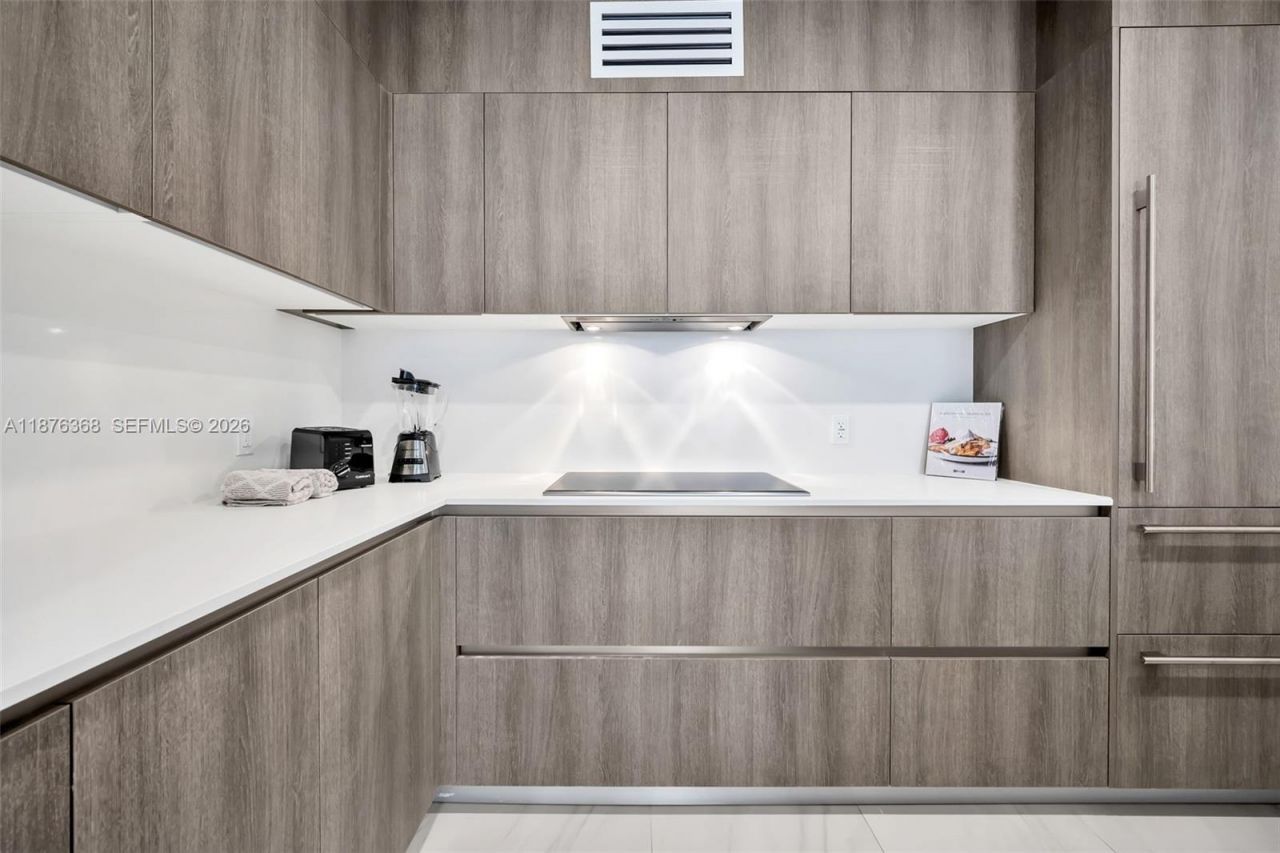 17550 Collins Ave, Unit 1003, Sunny Isles Beach, FL 33160 Photo