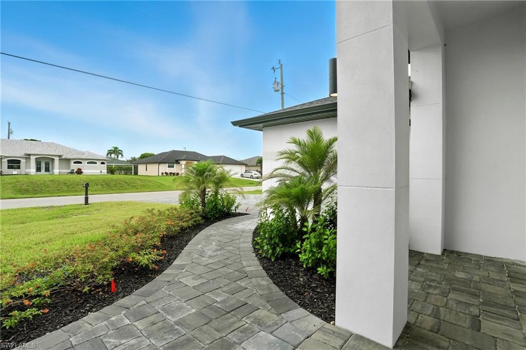 2216 SW 4th Ave, Cape Coral, FL 33991 Photo