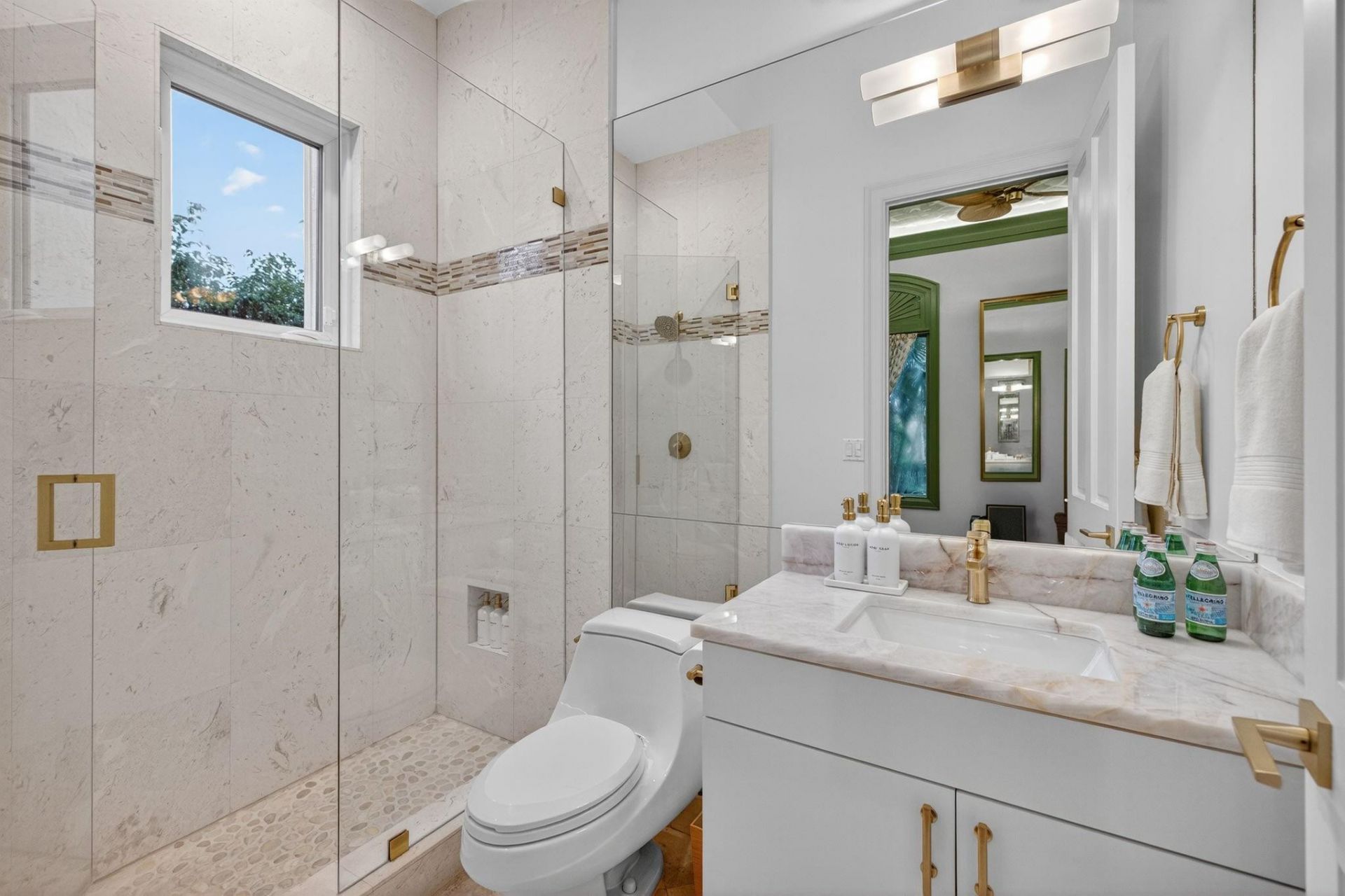 1518 E Lake Drive, Fort Lauderdale, FL 33316 Photo