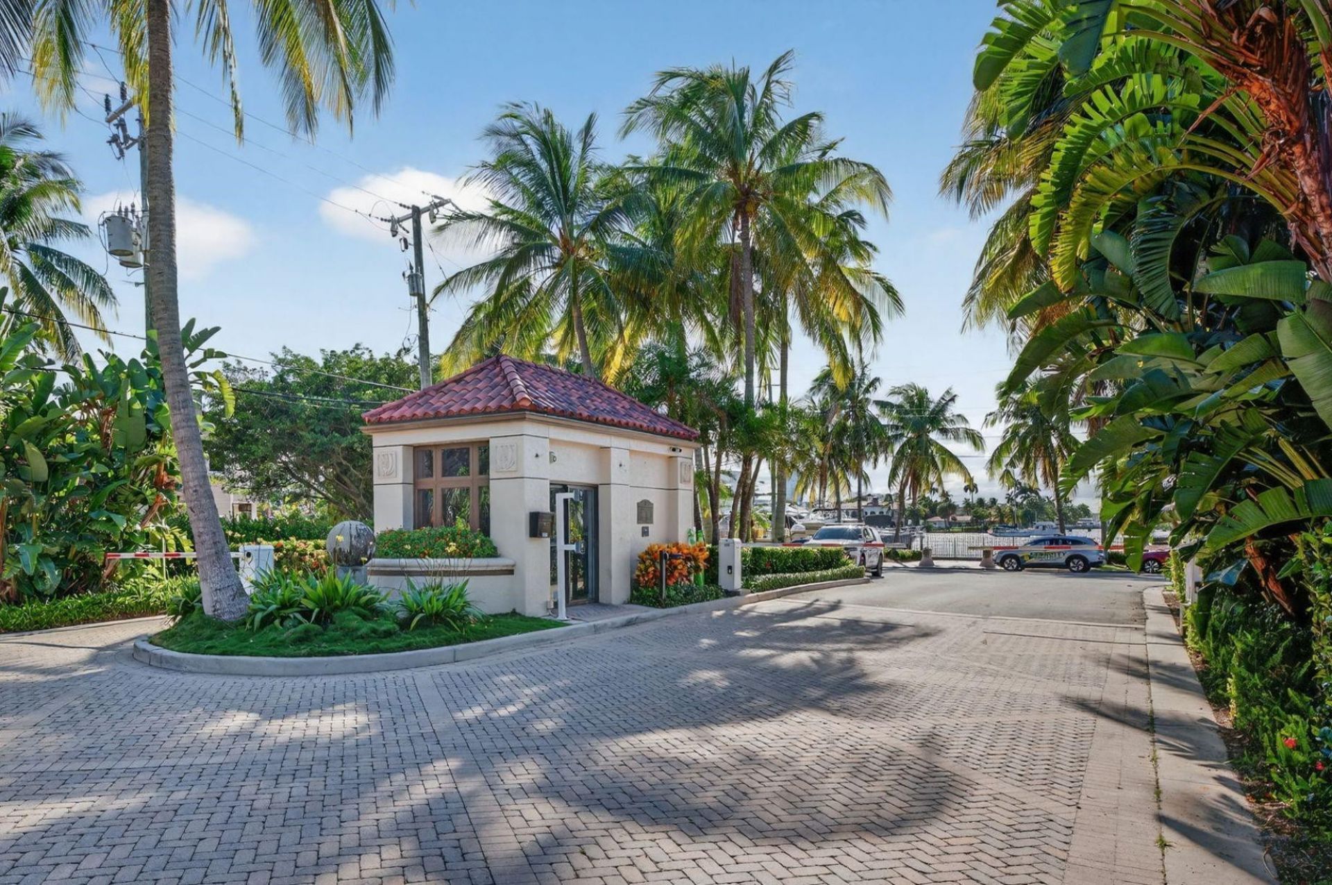 1518 E Lake Drive, Fort Lauderdale, FL 33316 Photo