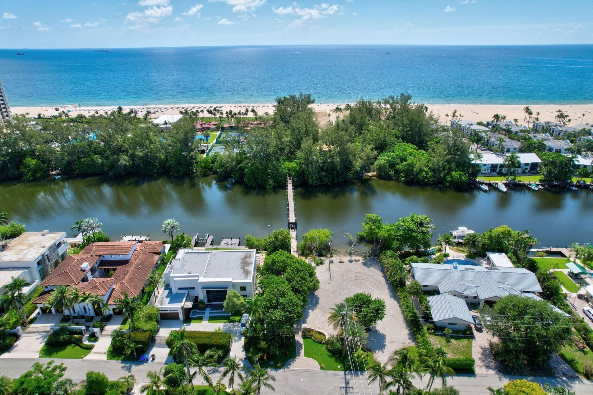 1518 E Lake Drive, Fort Lauderdale, FL 33316 Photo