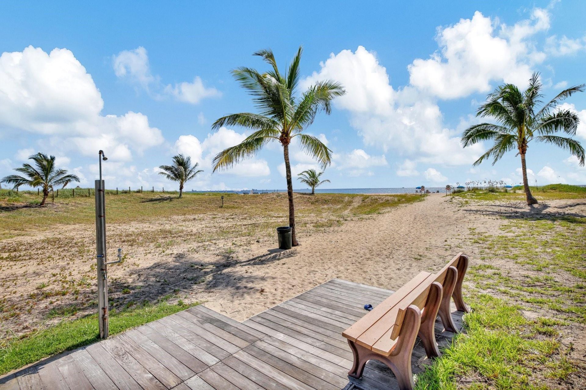 1518 E Lake Drive, Fort Lauderdale, FL 33316 Photo