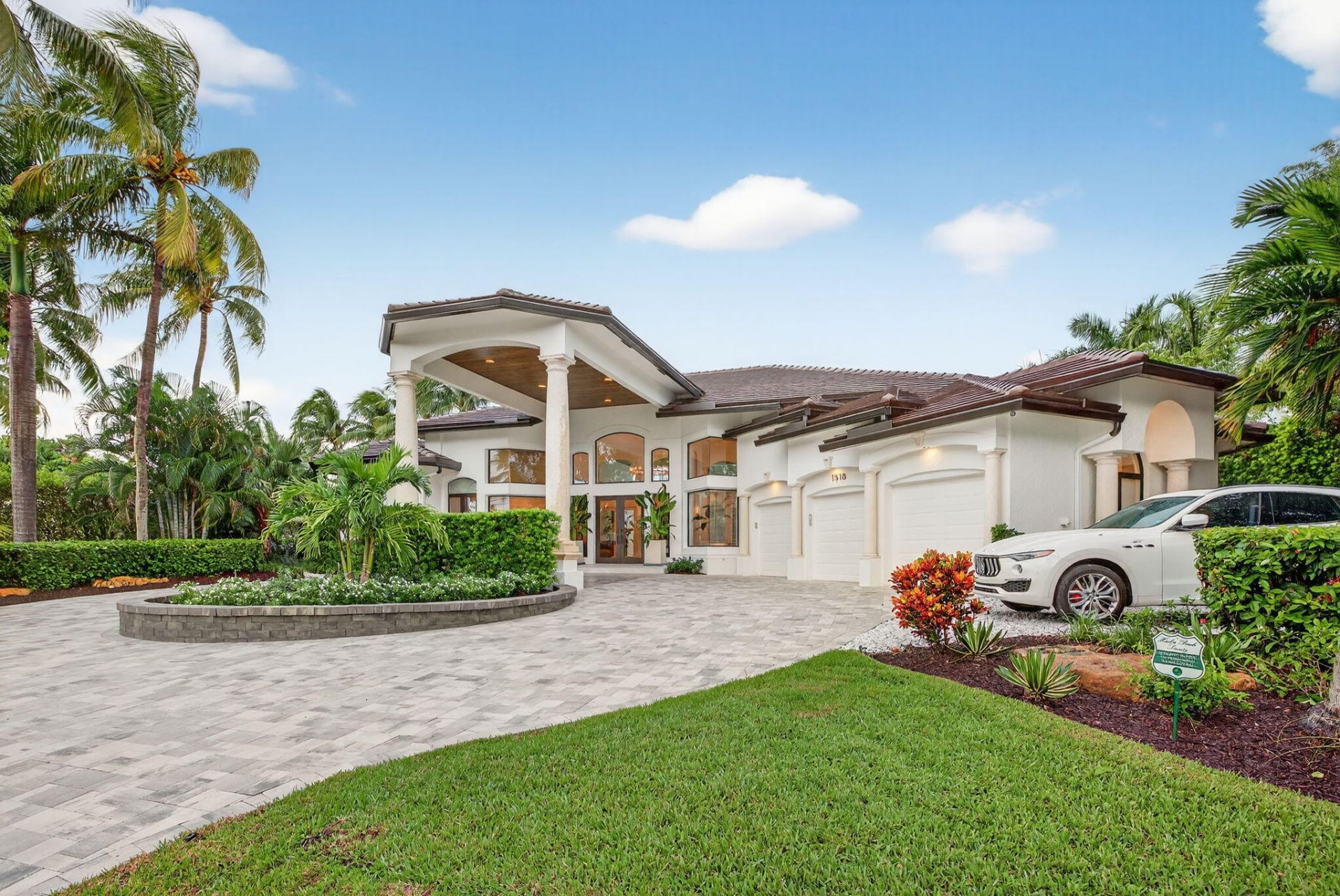 1518 E Lake Drive, Fort Lauderdale, FL 33316 Photo