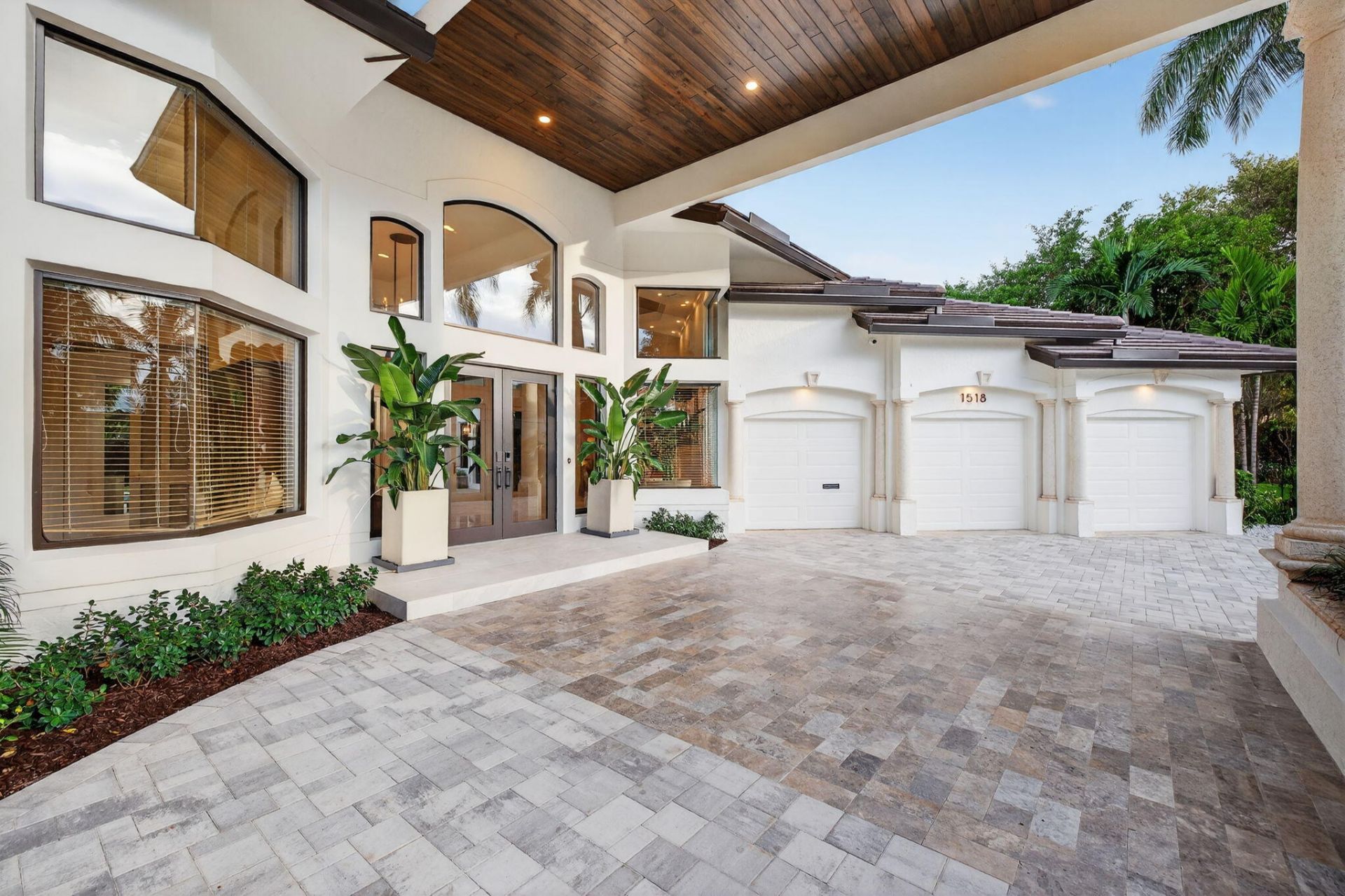 1518 E Lake Drive, Fort Lauderdale, FL 33316 Photo