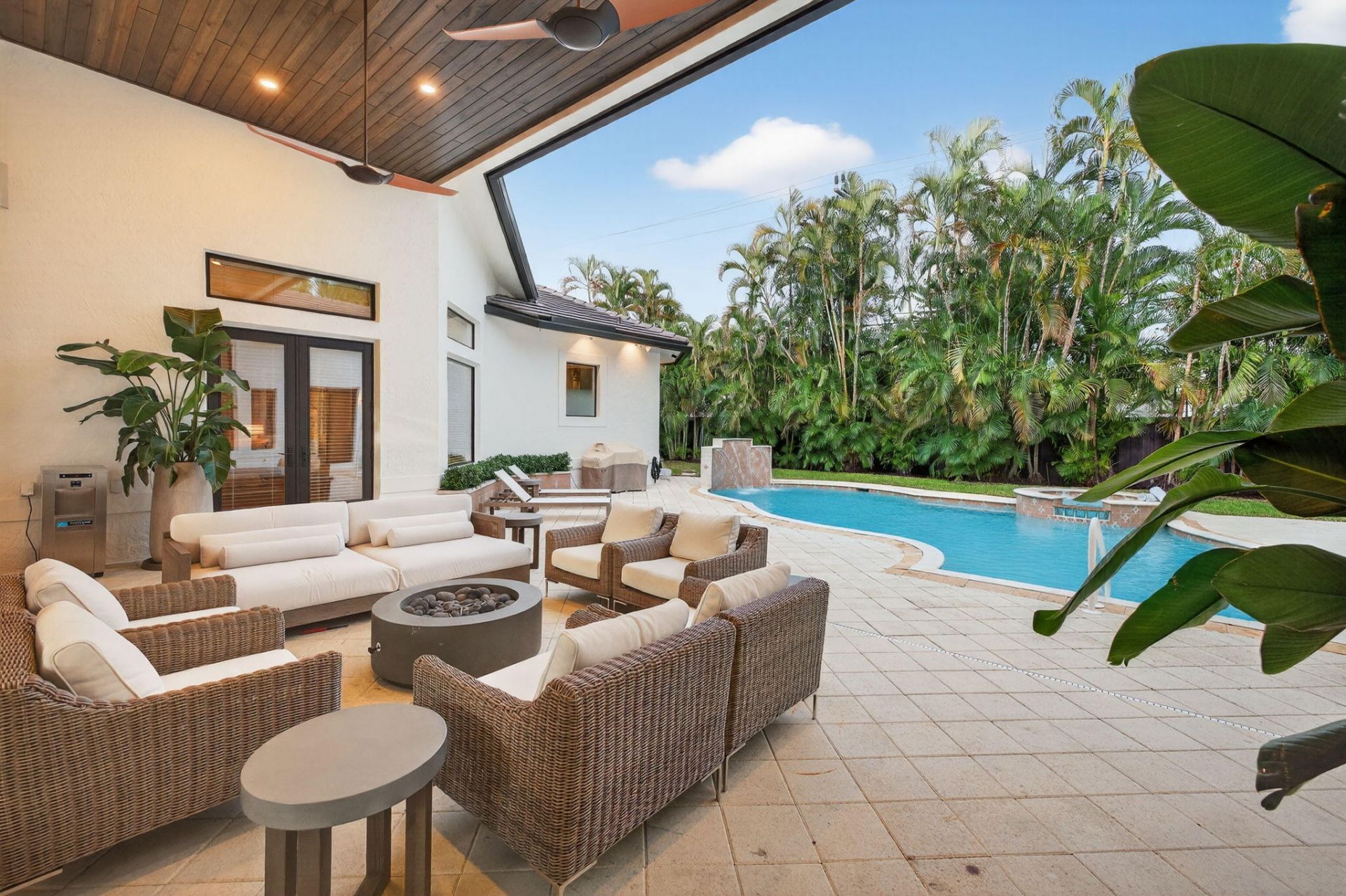 1518 E Lake Drive, Fort Lauderdale, FL 33316 Photo