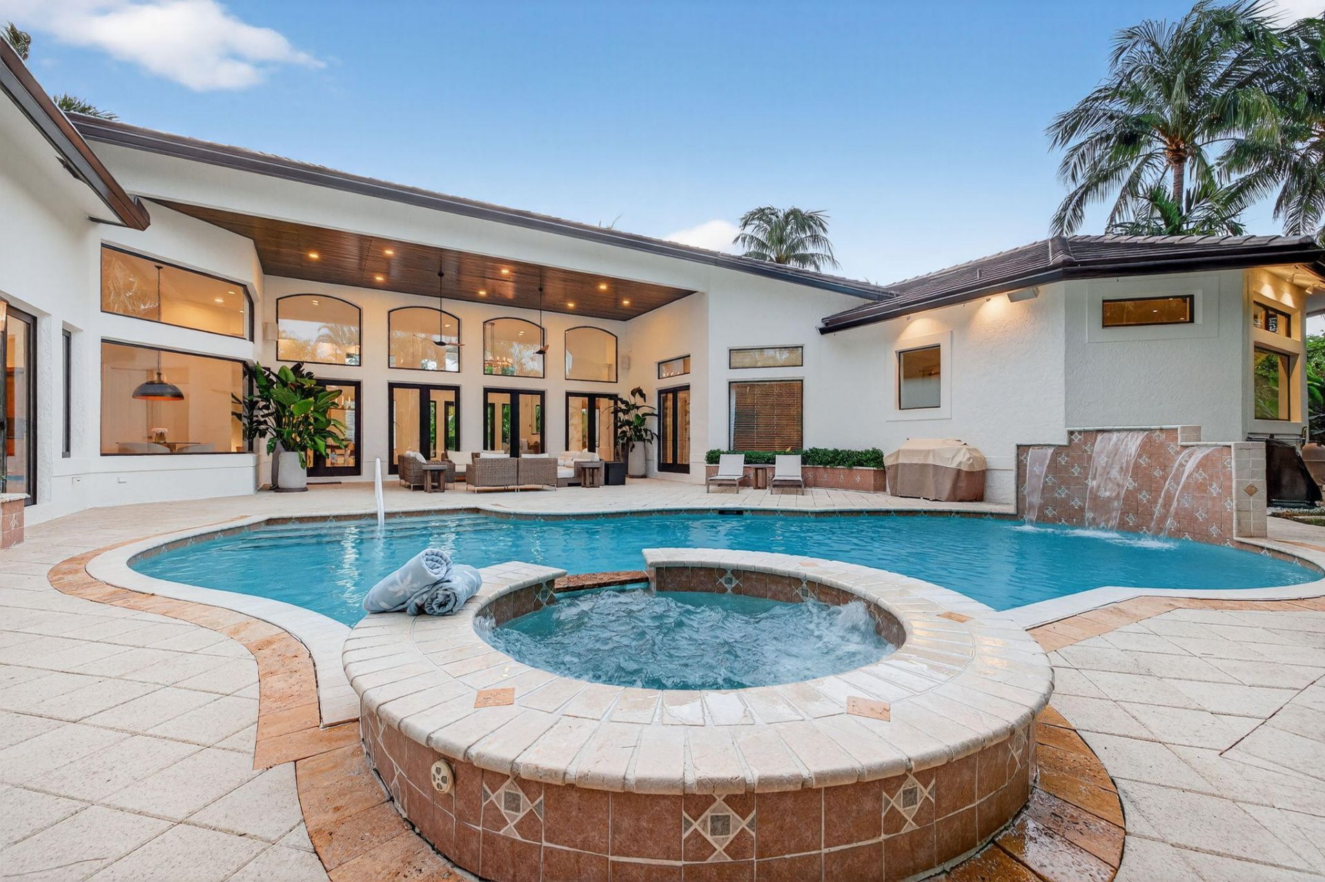 1518 E Lake Drive, Fort Lauderdale, FL 33316 Photo