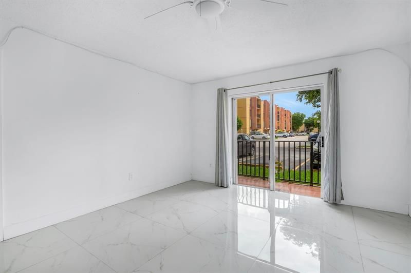 4805 NW 7th St, Unit 105-15, Miami, FL 33126 Photo