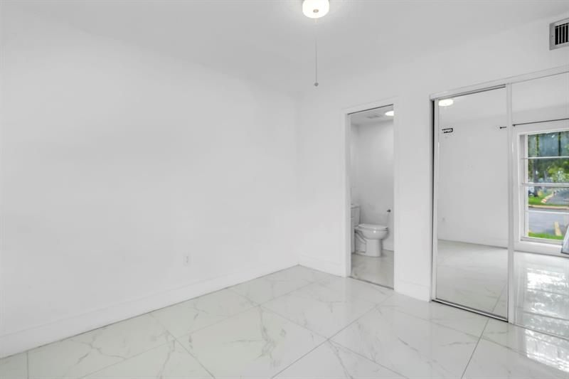 4805 NW 7th St, Unit 105-15, Miami, FL 33126 Photo