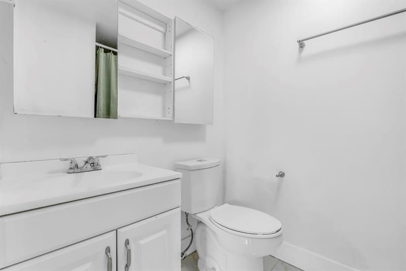 4805 NW 7th St, Unit 105-15, Miami, FL 33126 Photo