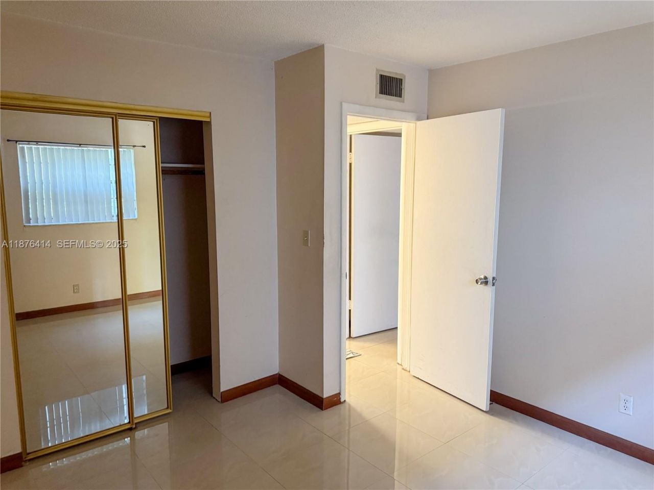 2145 Pierce St, Unit 118, Hollywood, FL 33020 Photo
