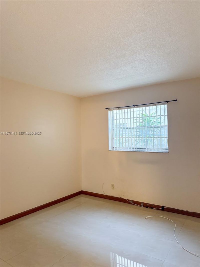 2145 Pierce St, Unit 118, Hollywood, FL 33020 Photo