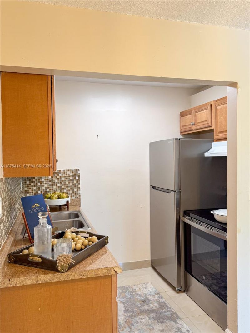 2145 Pierce St, Unit 118, Hollywood, FL 33020 Photo