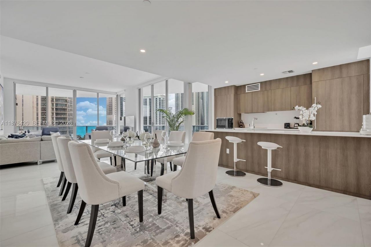17550 Collins Ave, Unit 801, Sunny Isles Beach, FL 33160 Photo