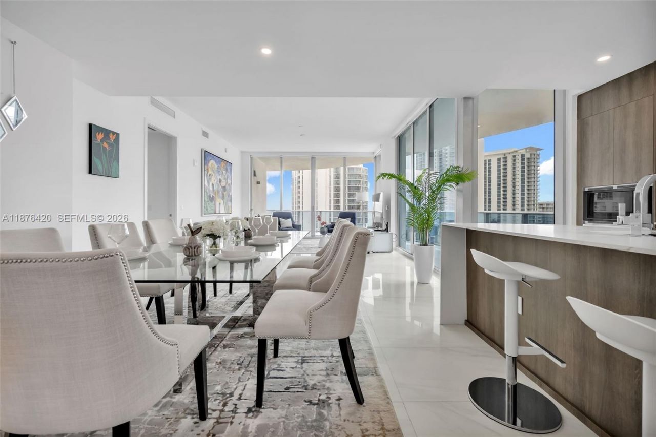 17550 Collins Ave, Unit 801, Sunny Isles Beach, FL 33160 Photo