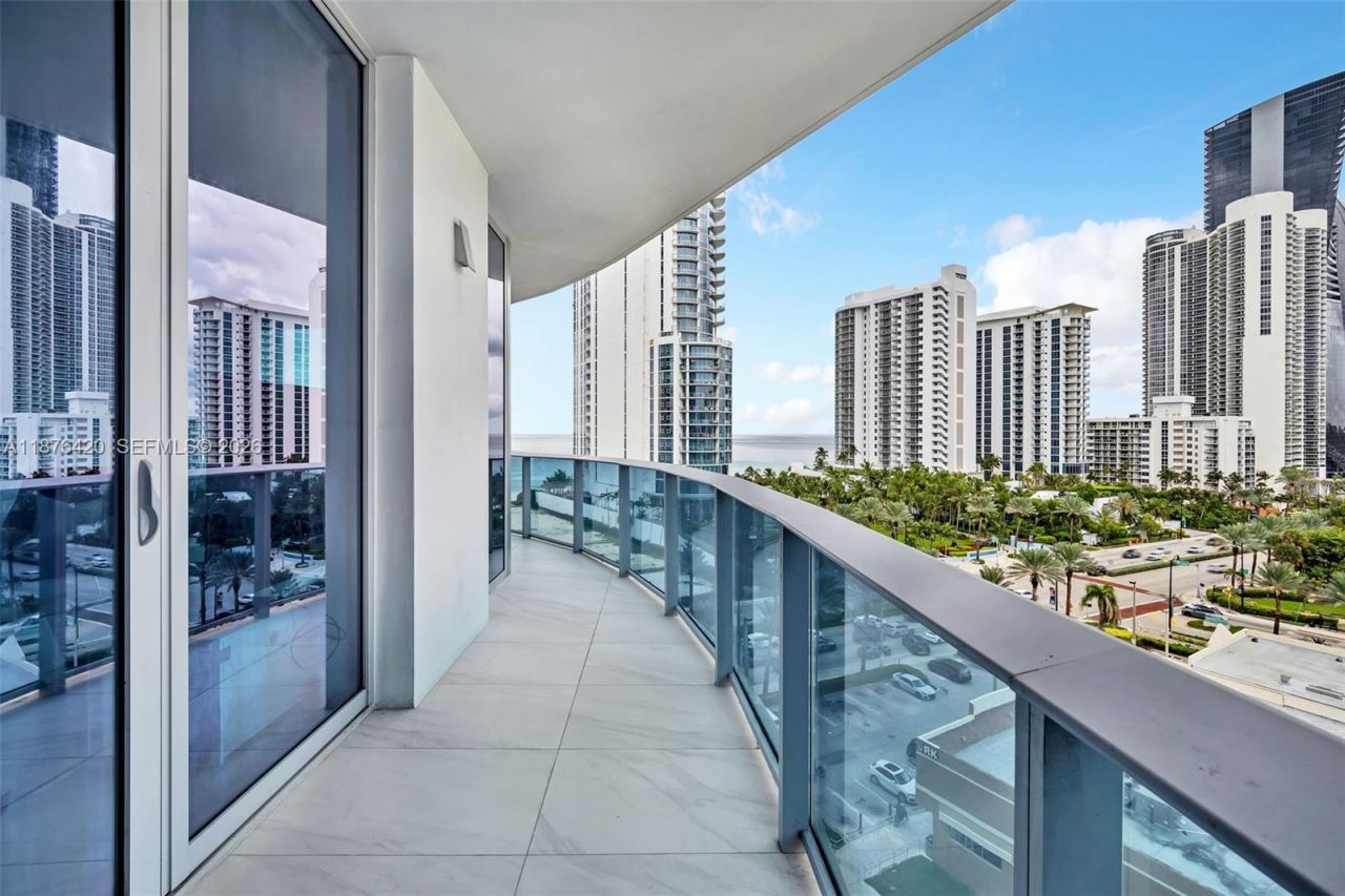 17550 Collins Ave, Unit 801, Sunny Isles Beach, FL 33160 Photo