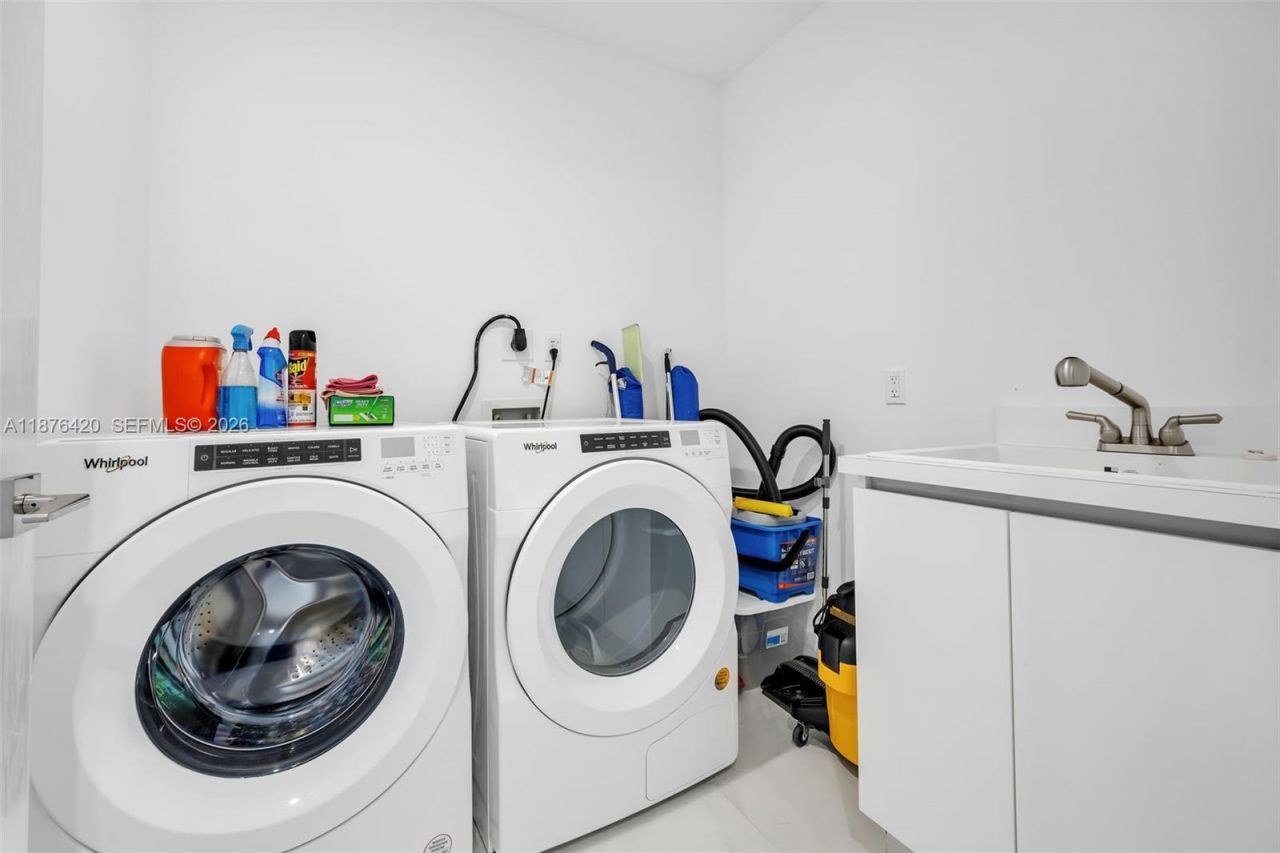 17550 Collins Ave, Unit 801, Sunny Isles Beach, FL 33160 Photo