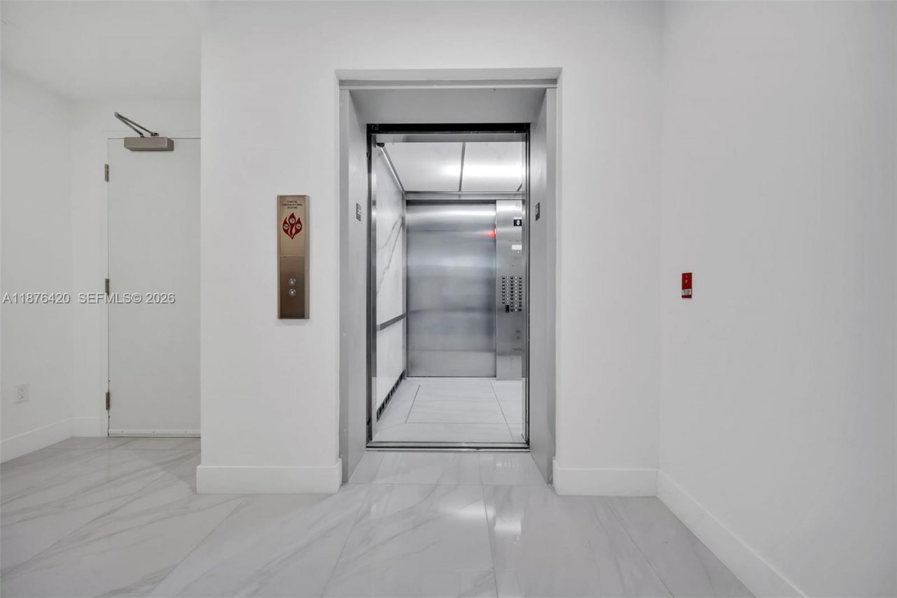 17550 Collins Ave, Unit 801, Sunny Isles Beach, FL 33160 Photo