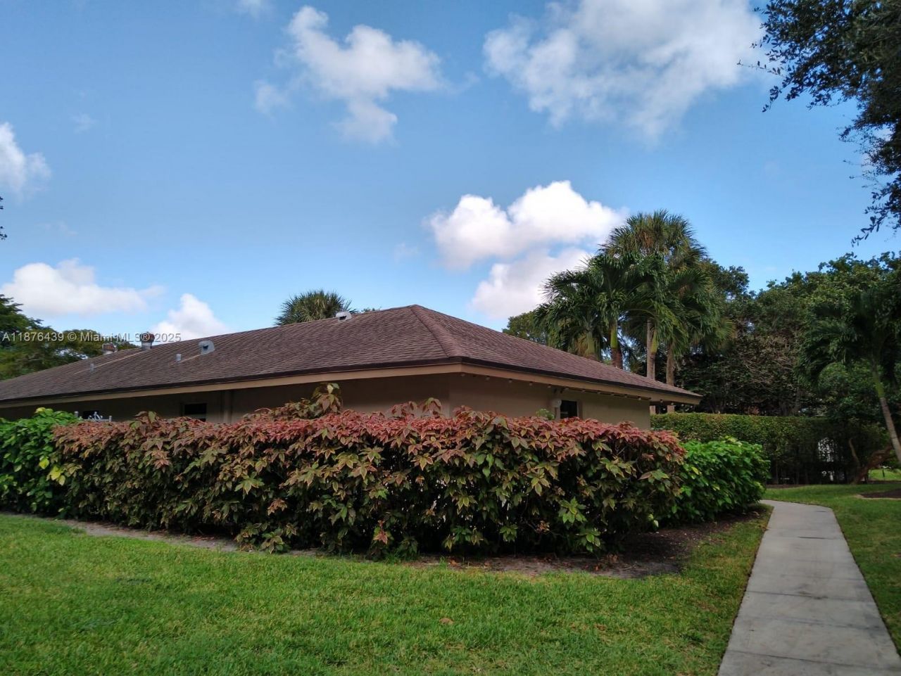 3510 Oaks Way, Unit 509, Pompano Beach, FL 33069 Photo